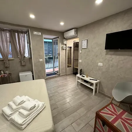 Carlotta's 18 Nápoles